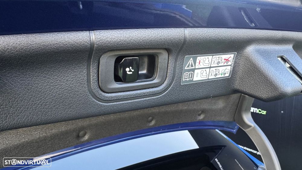 Mercedes-Benz C 220 d 9G-TRONIC AMG Line - 36