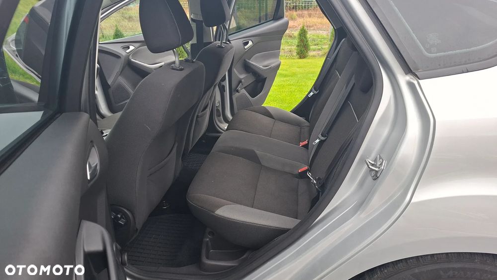 Ford Focus 1.6 Trend - 9