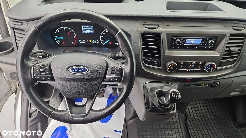 Ford Transit Custom - 13