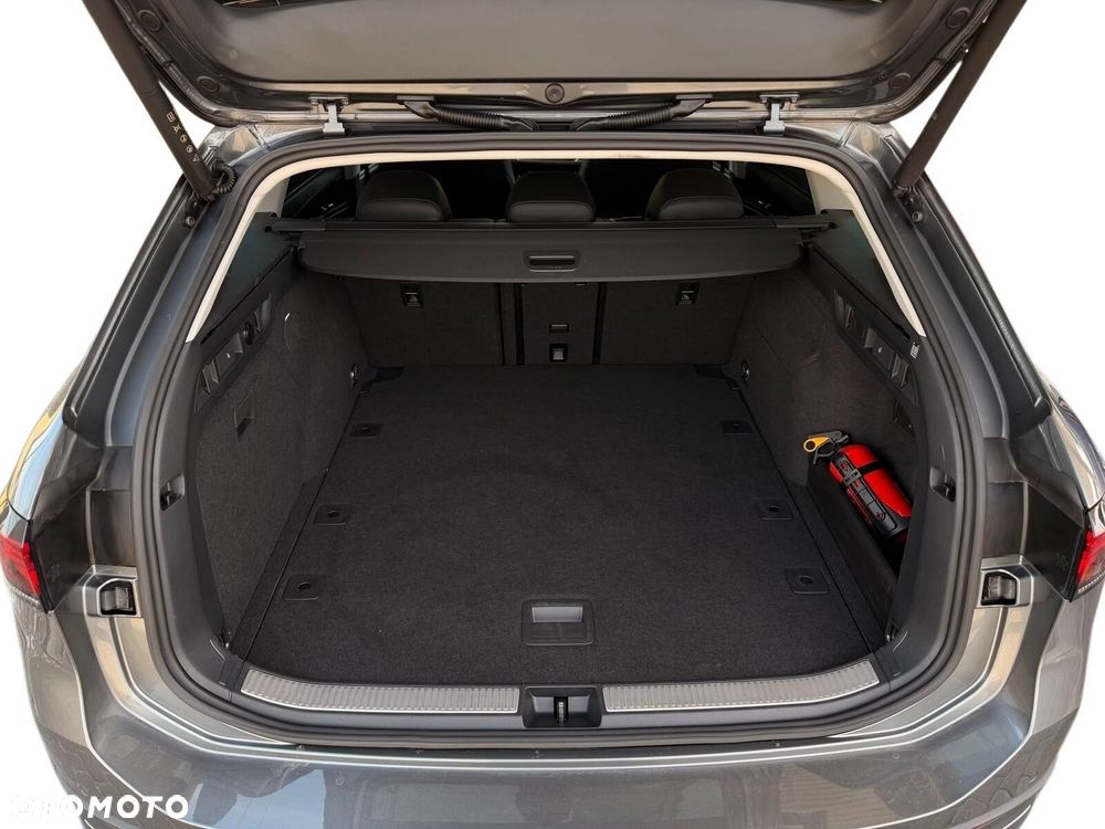 Volkswagen Passat - 30