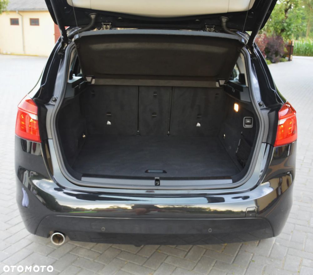 BMW Seria 2 216d - 5