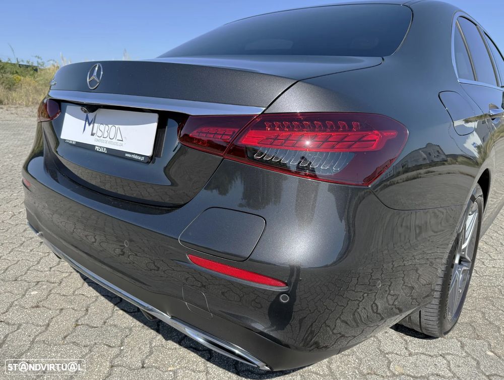 Mercedes-Benz E 300 de AMG Line - 16