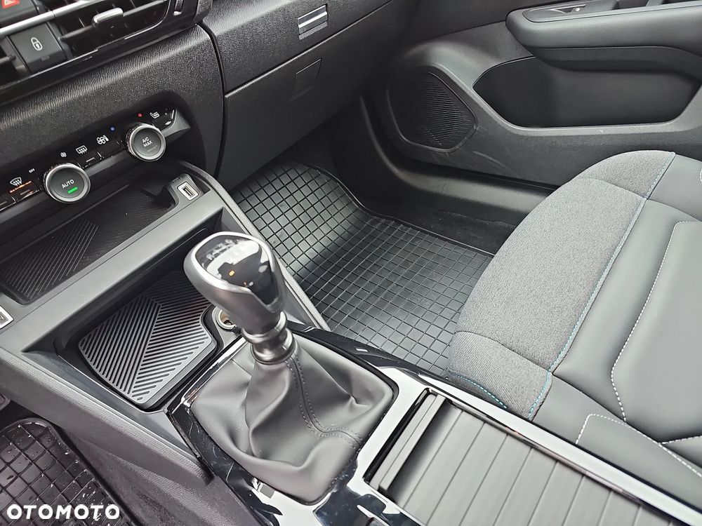 Citroën C4 1.2 PureTech Max S&S - 17