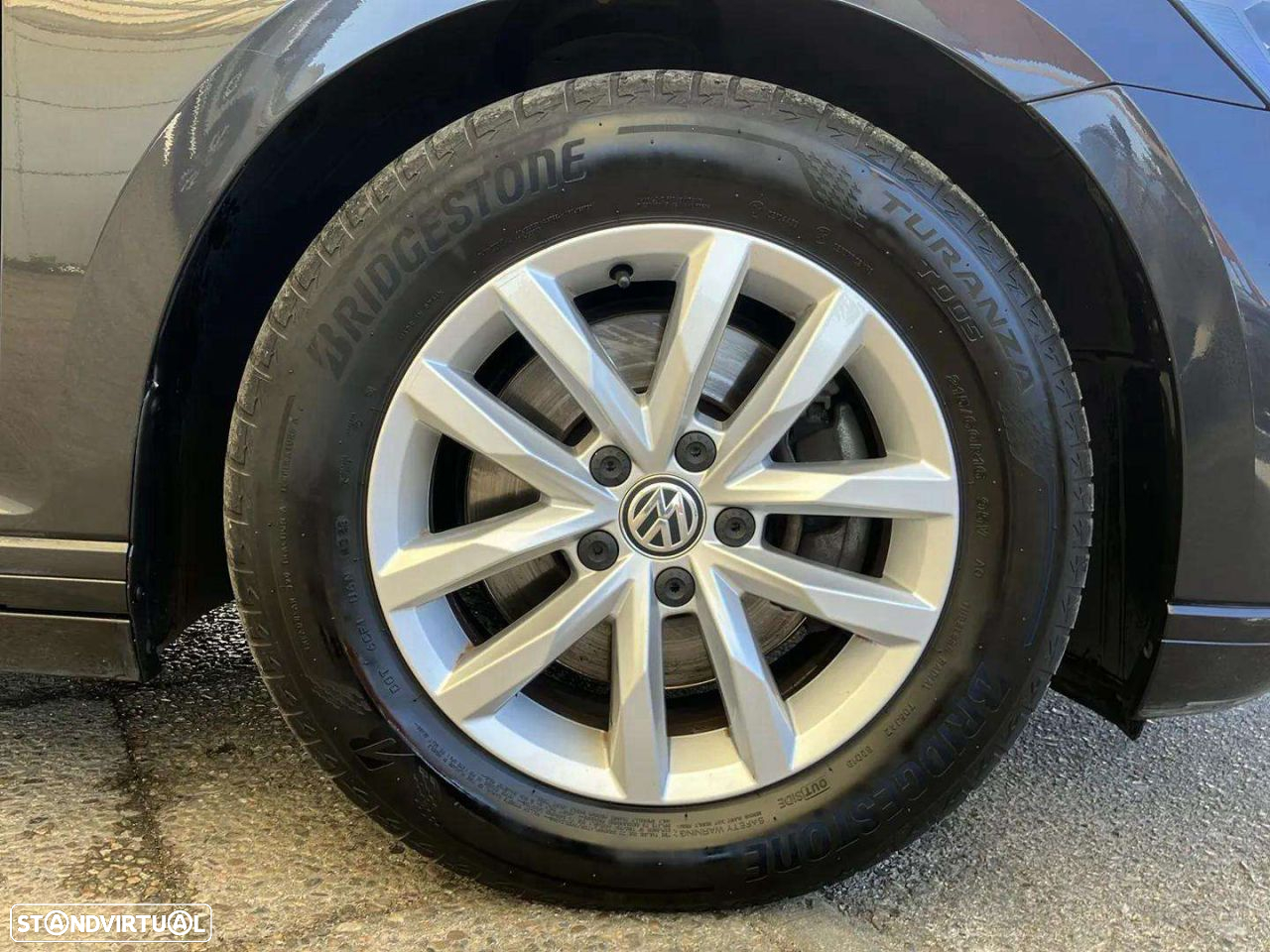 VW Passat 1.6 TDI Business DSG - 17