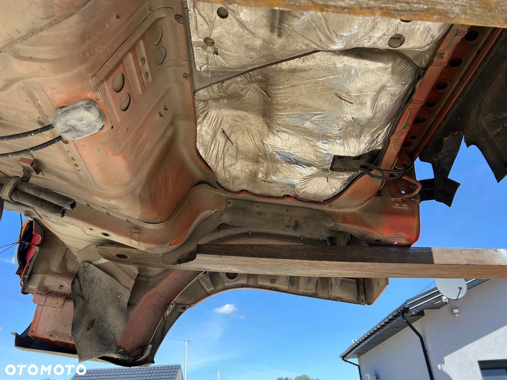 Kabina Nissan Cabstar Bez Korozji Import Kompletna - 4