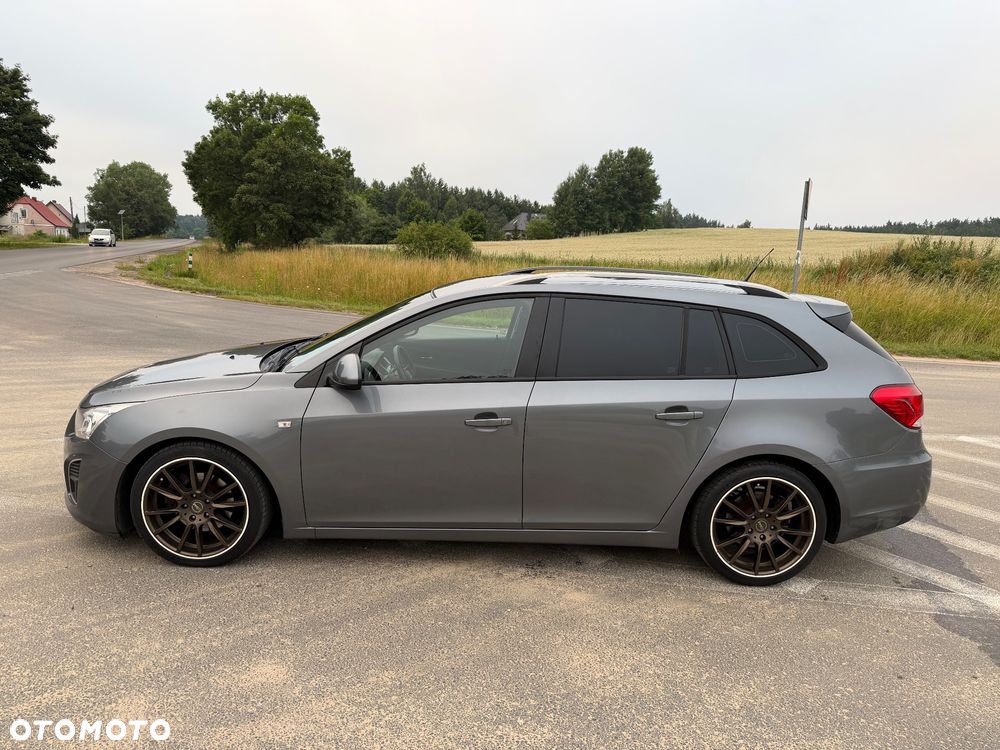 Chevrolet Cruze 1.7 LT - 20