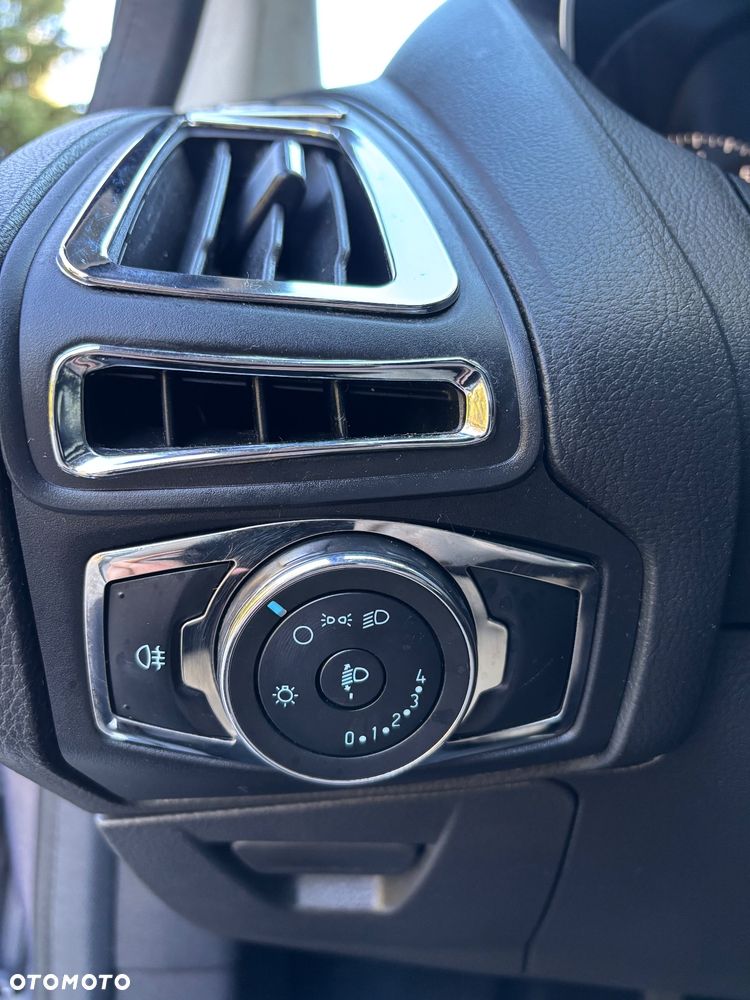 Ford Focus 1.6 Ambiente - 20