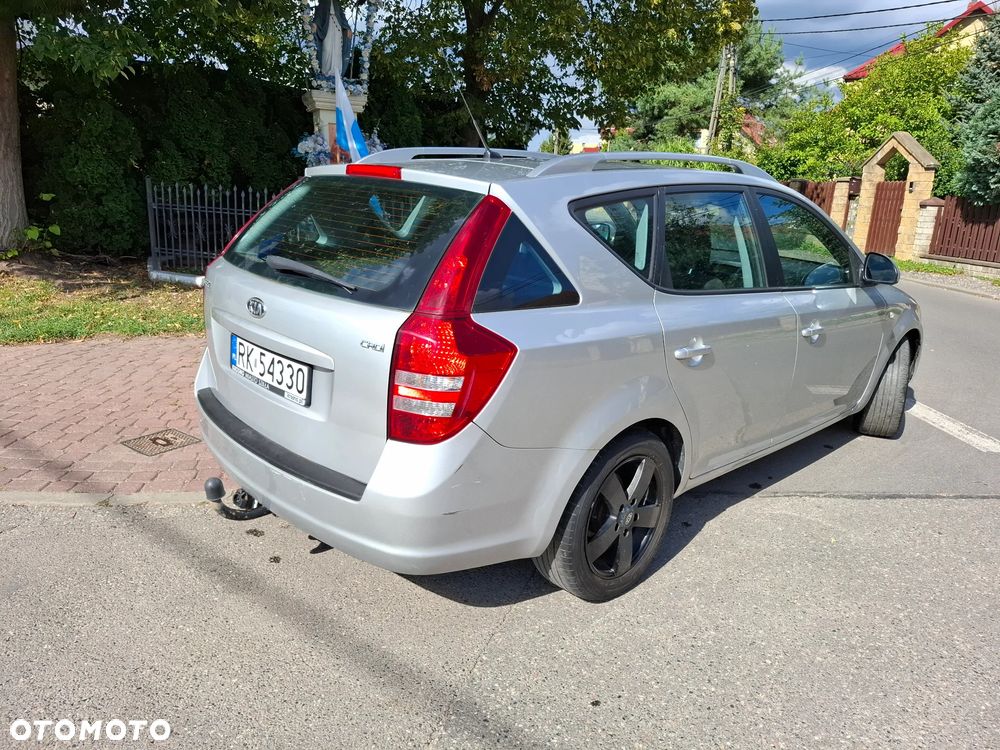 Kia Ceed - 7