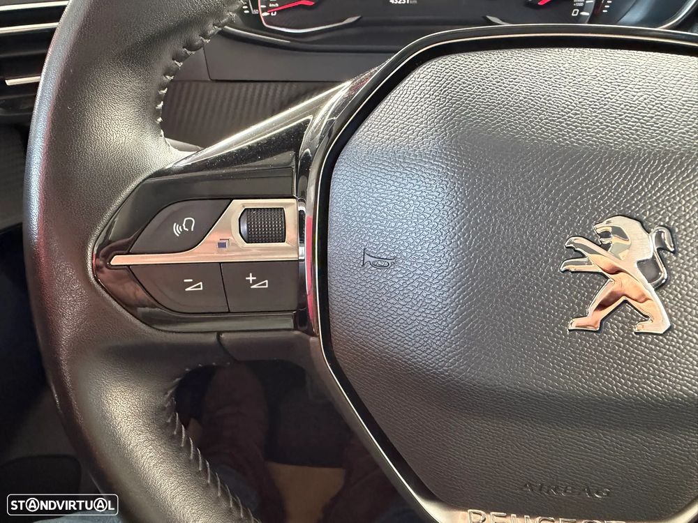 Peugeot 208 PureTech 75 Active Pack - 24