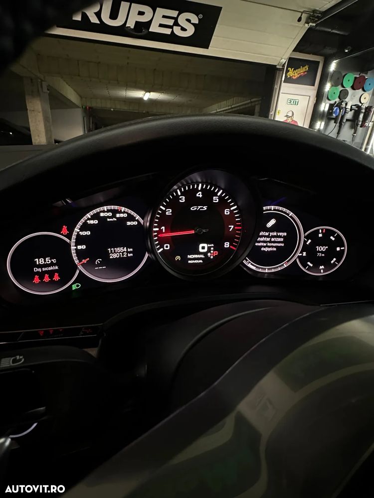 Porsche Cayenne S - 7