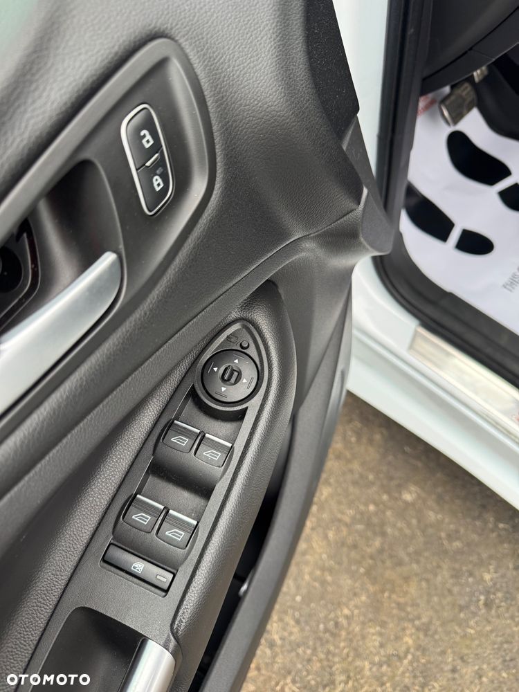 Ford Kuga 2.0 EcoBlue 4x4 ST-LINE - 14