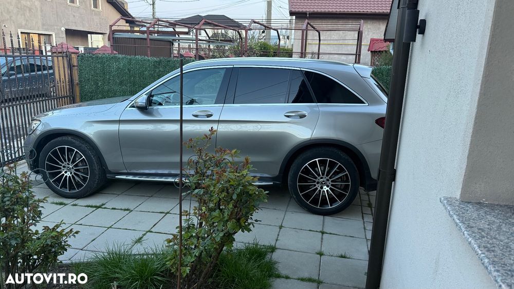 Mercedes-Benz GLC - 13