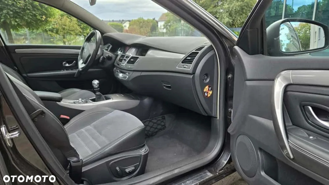 Renault Laguna Grandtour dCi 150 FAP GT - 10