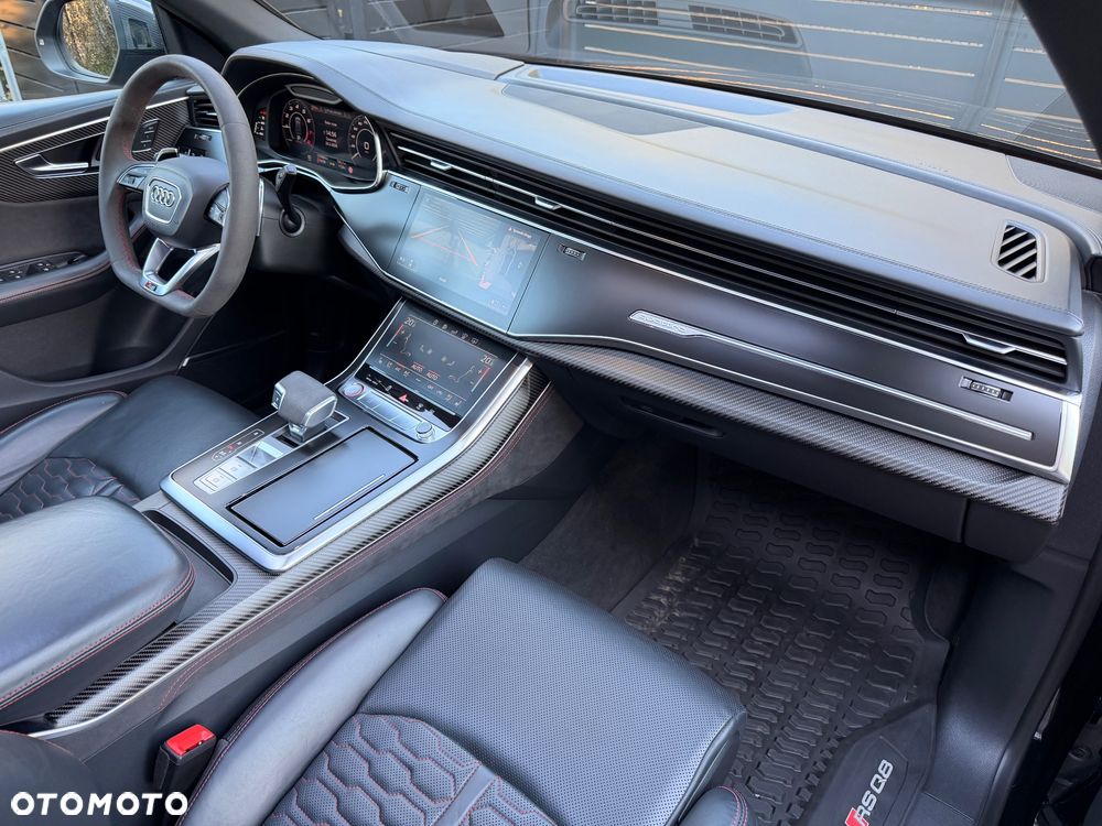 Audi RS Q8 - 21