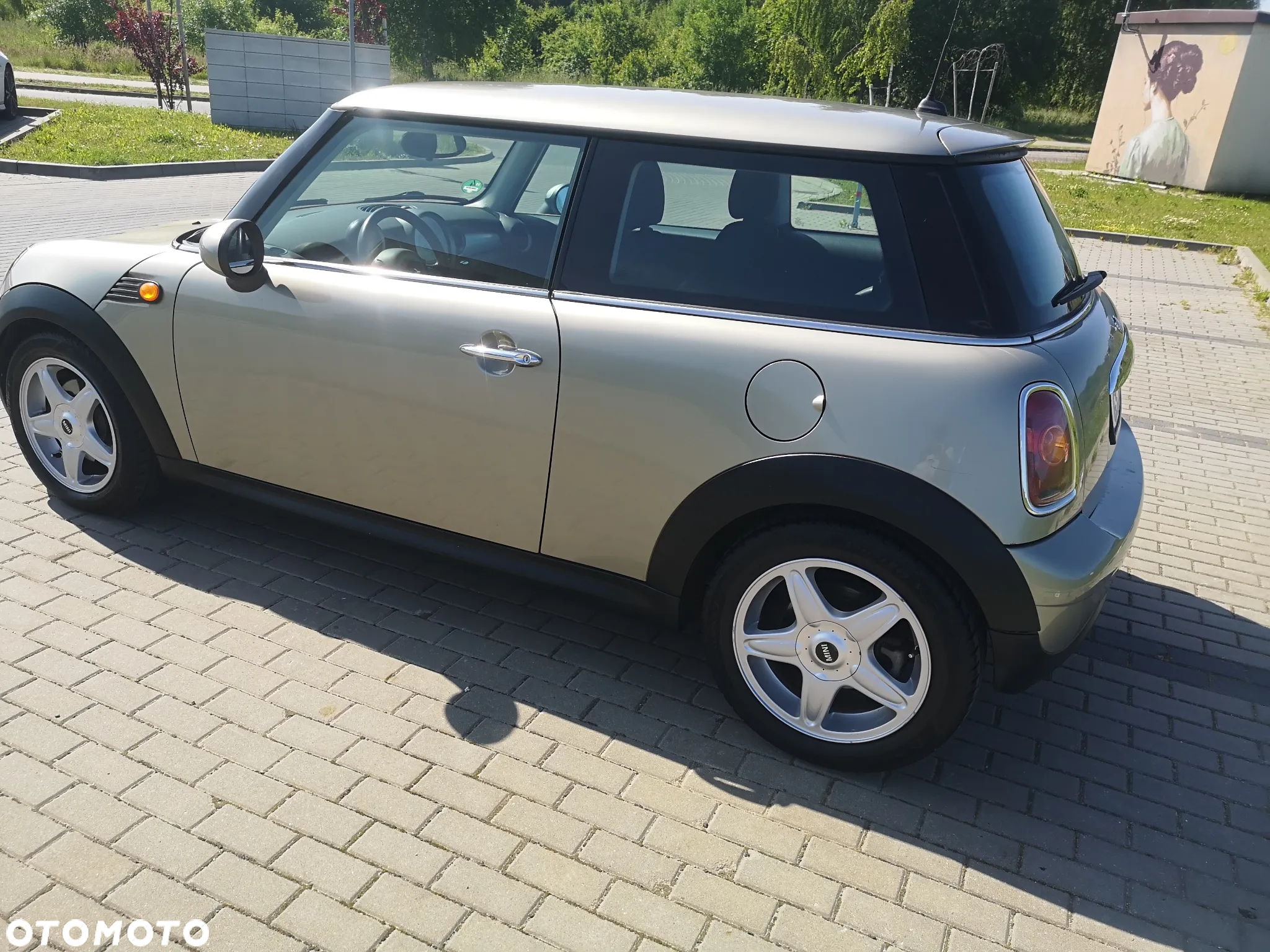 MINI Cooper Standard - 4