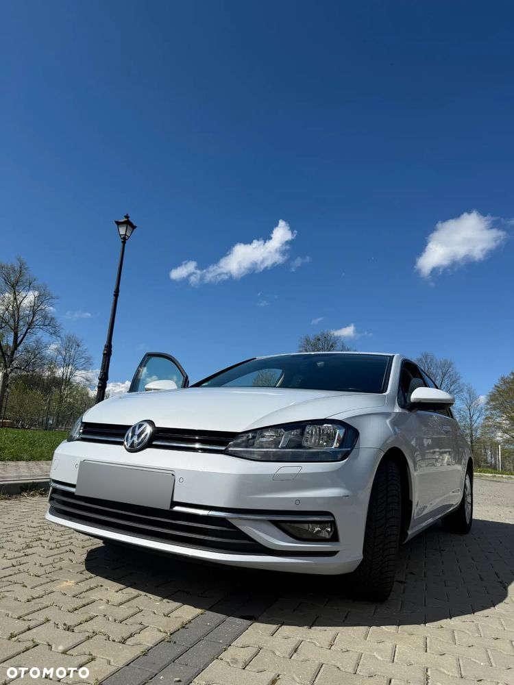 Volkswagen Golf - 2