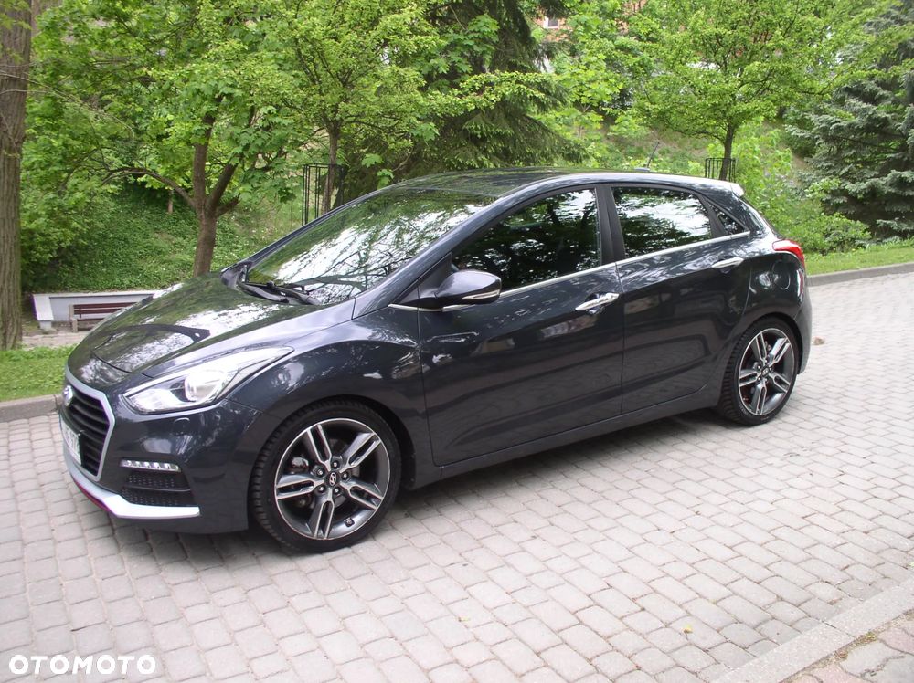 Hyundai i30 1.6 GDI Turbo Luxury - 31