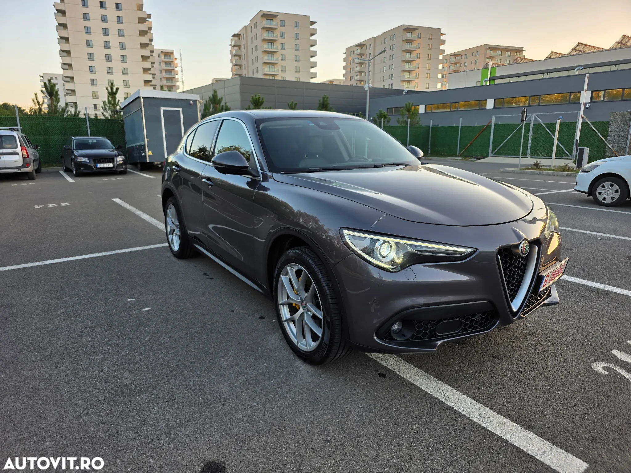 Alfa Romeo Stelvio 2.2 Diesel 16V AT8 Q4 Veloce - 3