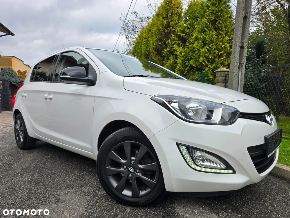 Hyundai i20 1.2 Fifa World Cup Edition - 1