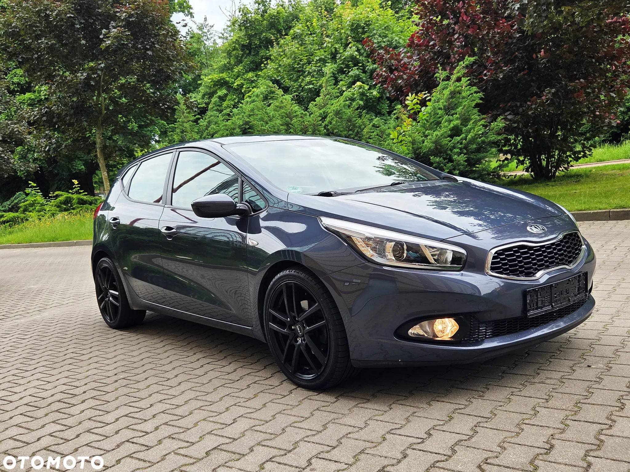 Kia Ceed - 9