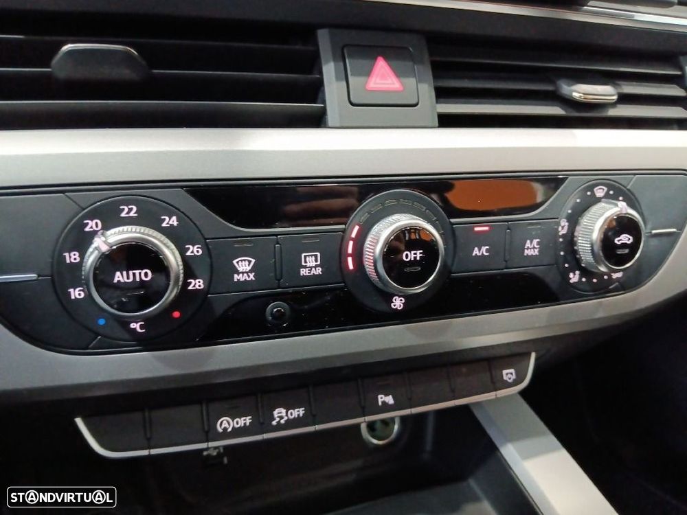 Audi A4 Avant 30 TDI S tronic — fotografia 26