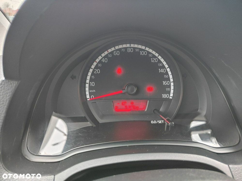 Volkswagen up! Standard - 8