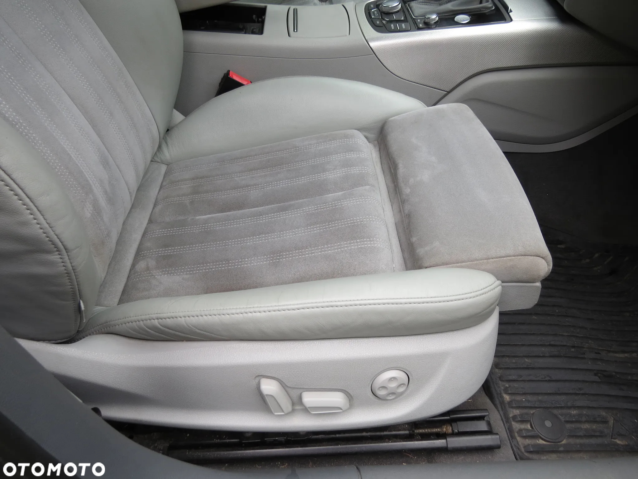 FOTELE SIEDZENIA ALCANTARA GRZANE KOMPLET EUROPA SEDAN AUDI A6 C7 - 6