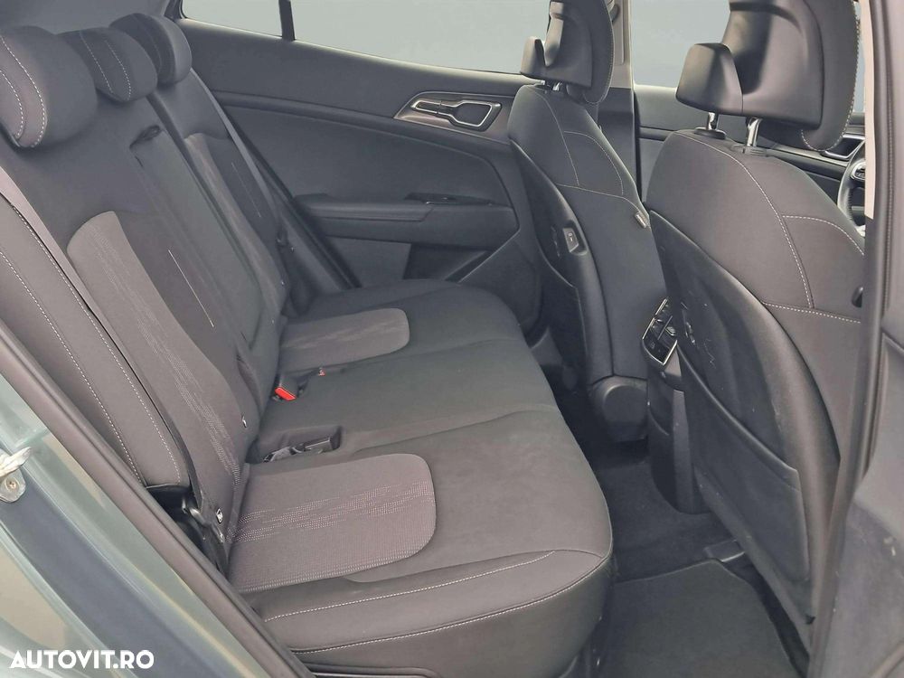 Kia Sportage 1.6 T-GDI HEV 6AT 4x2 Style - 15