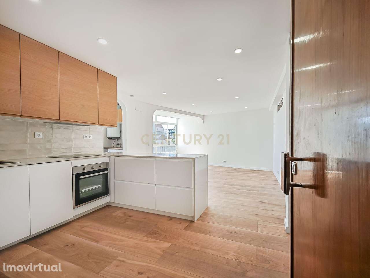 Viver no Estoril: T2 Renovado com Vista Mar, a 5 min a pé da Praia e d - Grande imagem: 3/32