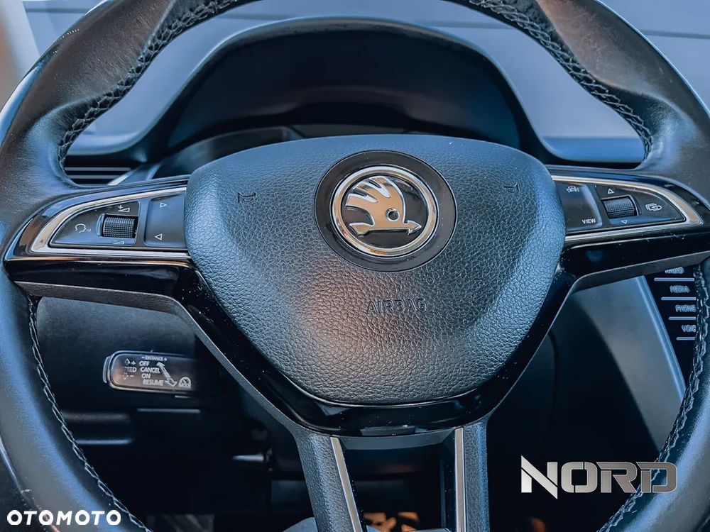 Skoda Octavia Combi 2.0 TDI 4x4 DSG Scout - 27