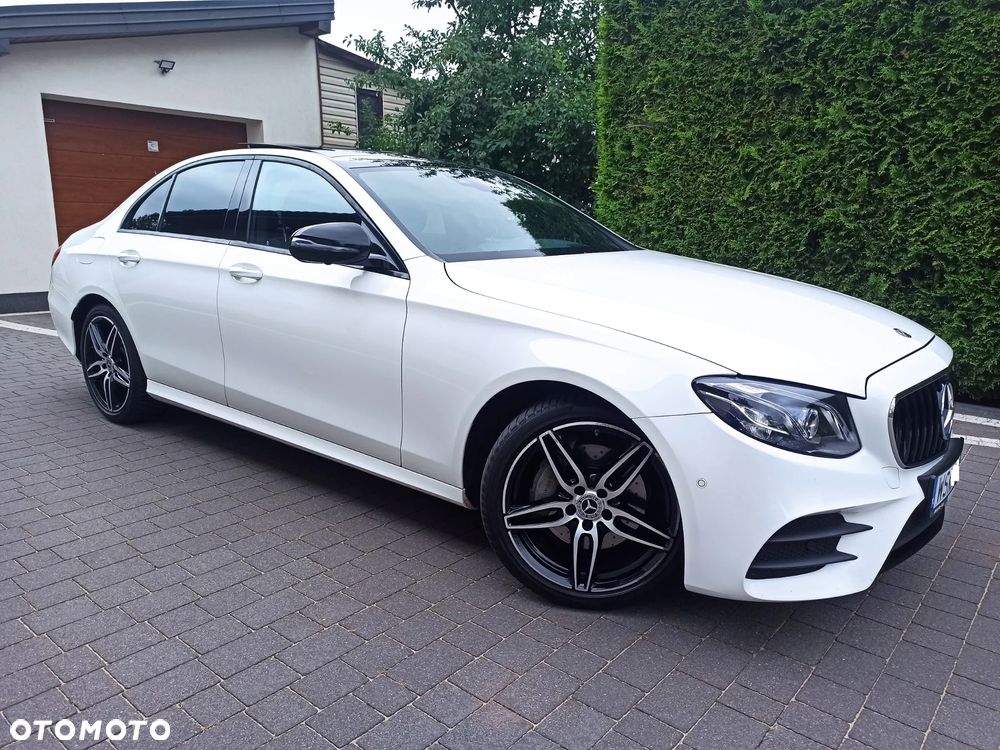 Mercedes-Benz Klasa E 200 4-Matic 9G-TRONIC - 4