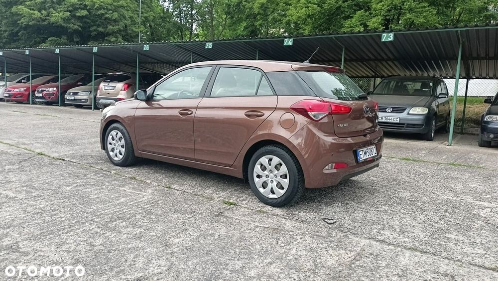 Hyundai i20 1.2 Select - 22