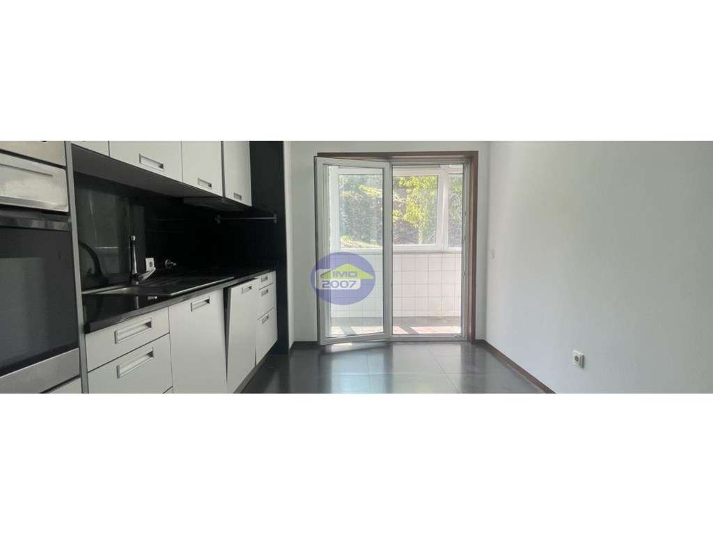 Apartamento T2 no Bonfim - Grande imagem: 3/31