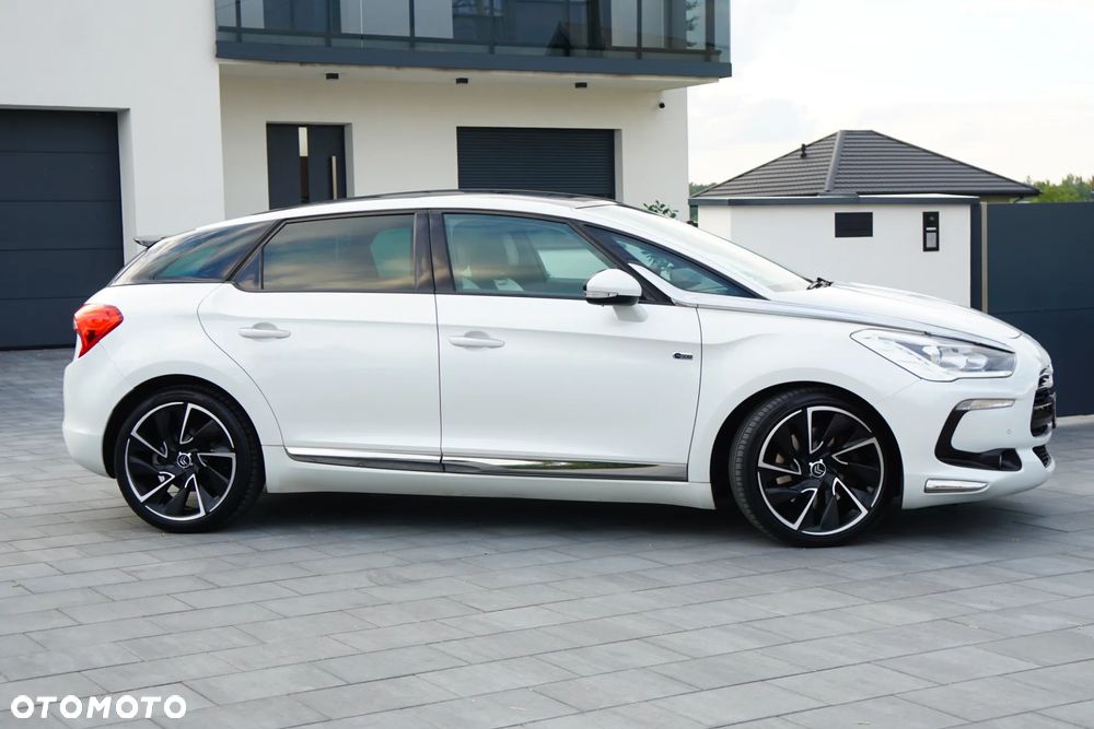 Citroën DS5 HDi 165 SportChic - 4