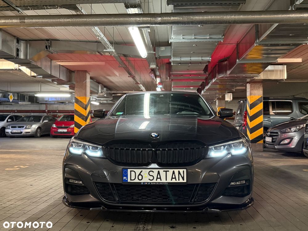 BMW Seria 3 318i M Sport - 12