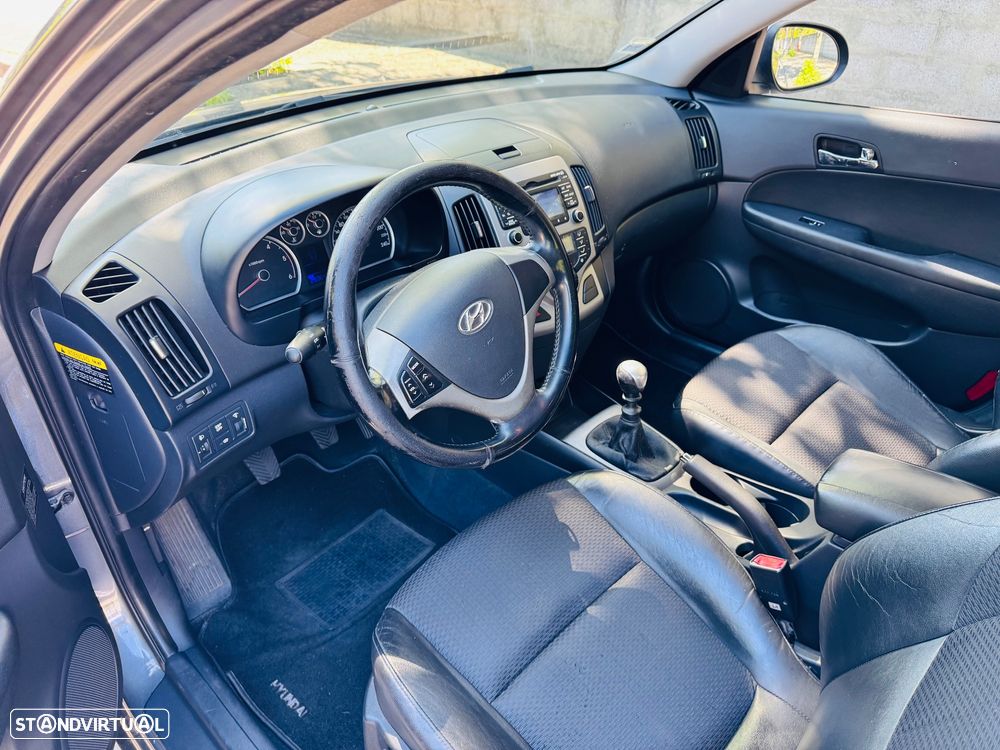 Hyundai i30 1.6 CRDI Blue Comfort - 6