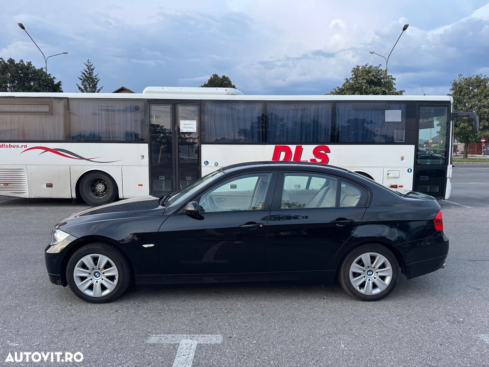 BMW Seria 3 318i - 10