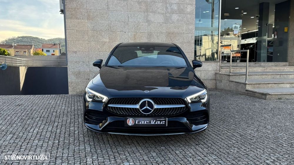 Mercedes-Benz CLA 180 d Shooting Brake AMG Line - 2