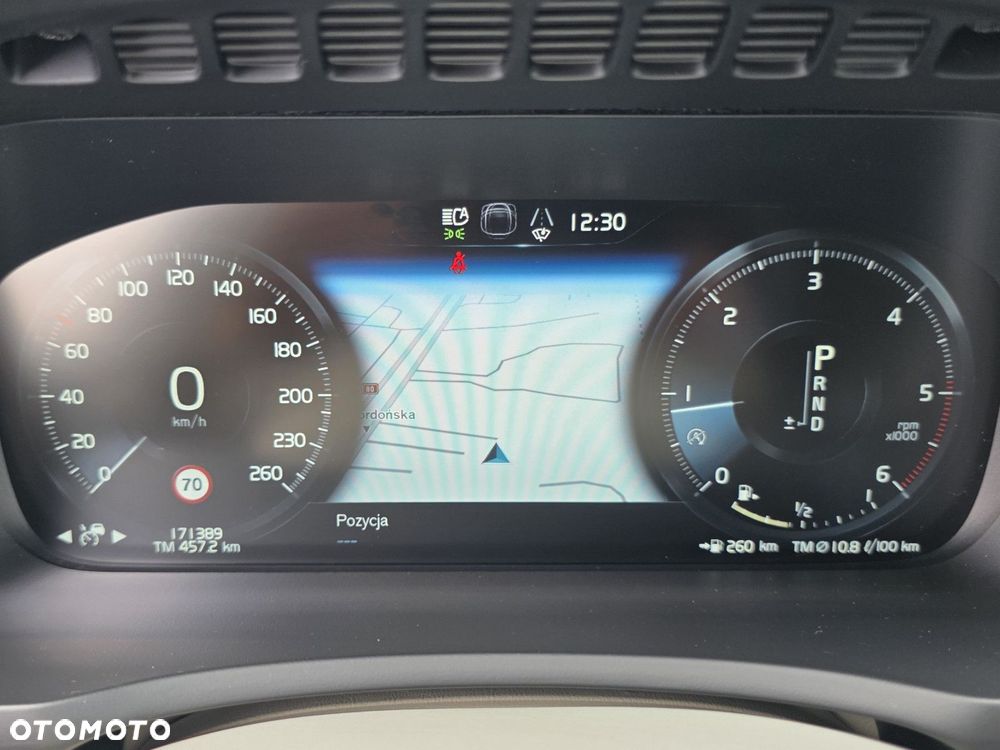 Volvo XC 90 - 20