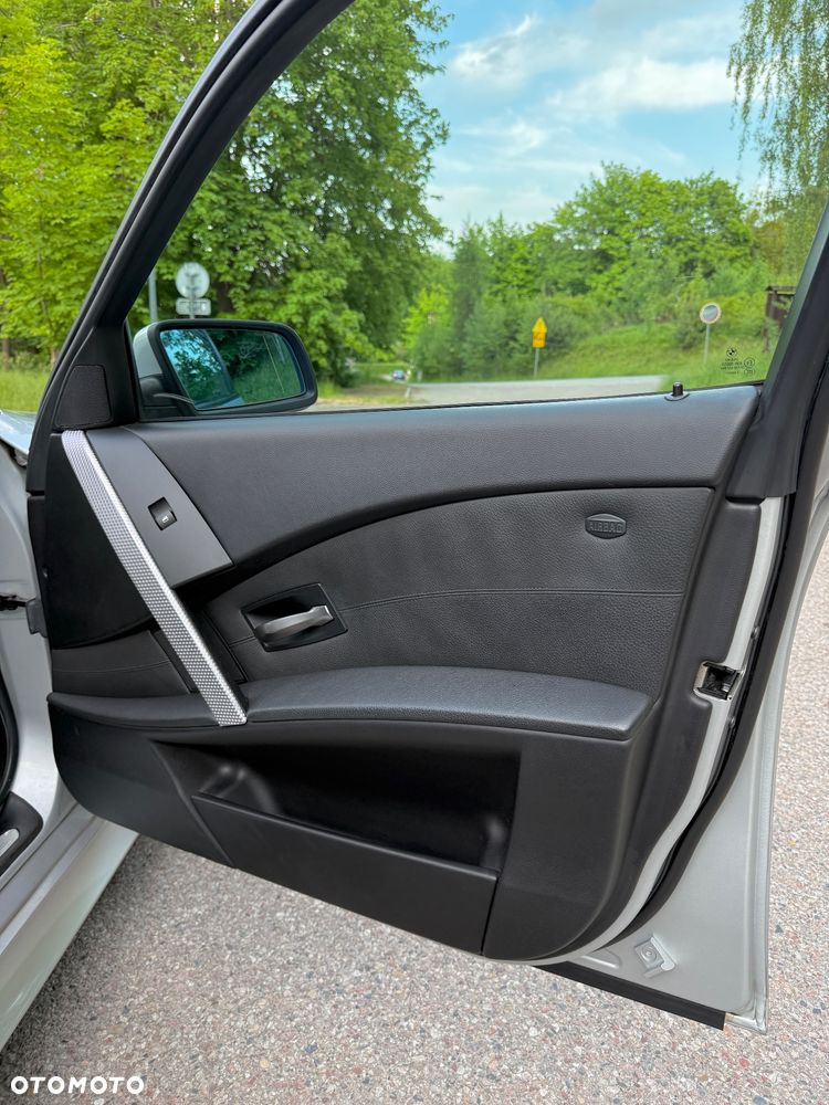 BMW Seria 5 530d - 27