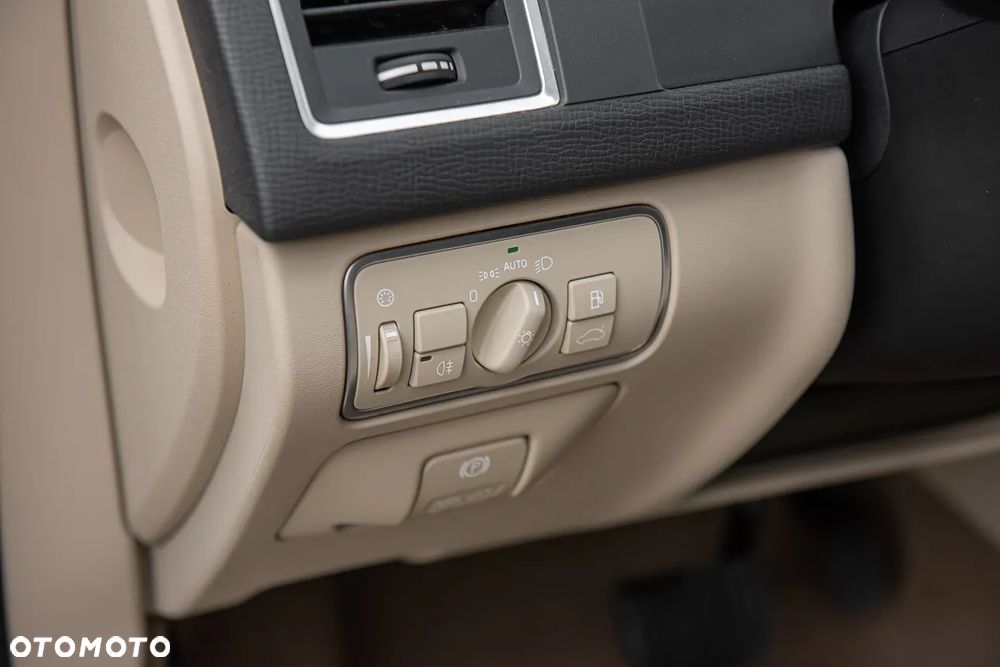 Volvo XC 60 D4 Geartronic Momentum - 18