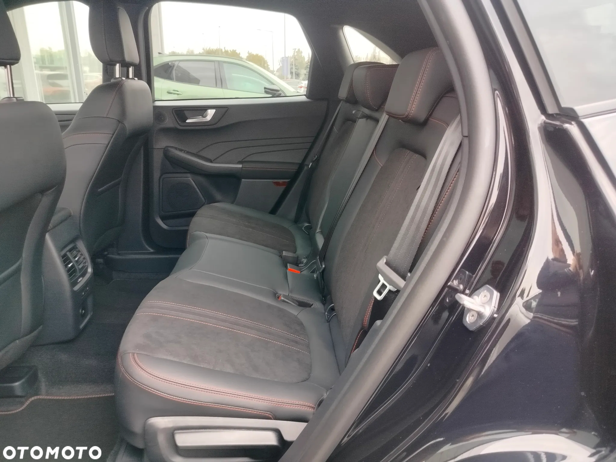 Ford Kuga - 24