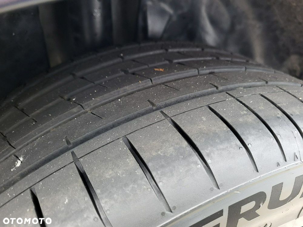 Dodge Challenger - 36