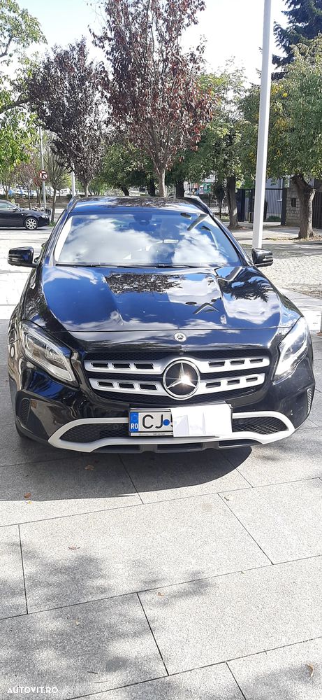 Mercedes-Benz GLA - 4