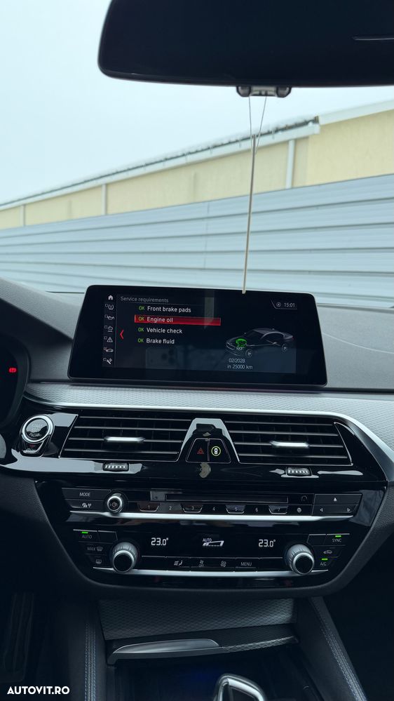 BMW Seria 5 520d AT - 18