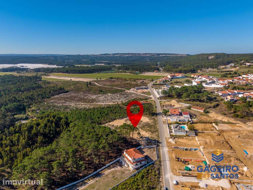 Terreno para construção, na Praia de Salir do Porto - Grande imagem: 4/19