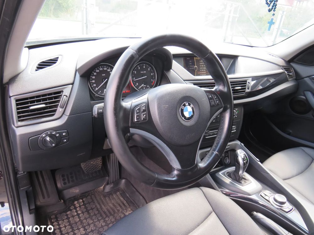 BMW X1 xDrive28i - 18
