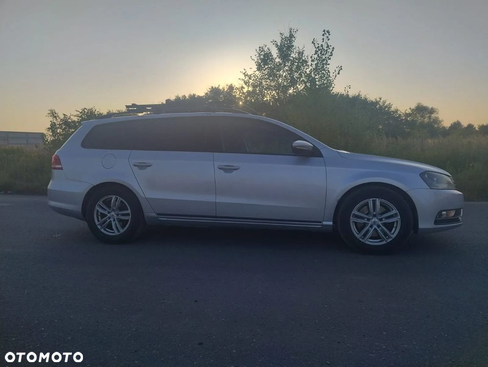 Volkswagen Passat 1.6 TDI Comfortline - 5