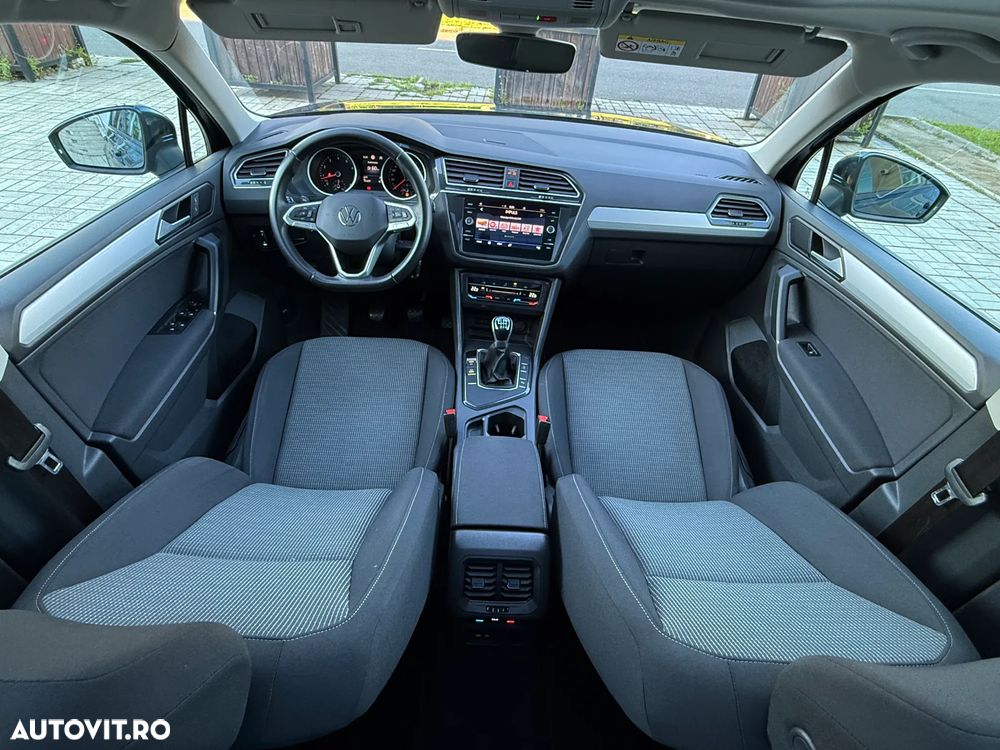 Volkswagen Tiguan - 5