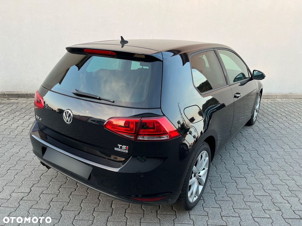 Volkswagen Golf - 16